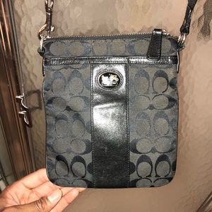 Women’s coach bag